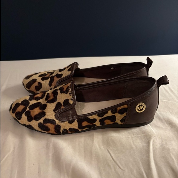 Cheetah print loafers - Micheal kors- size 6 - Picture 2 of 7
